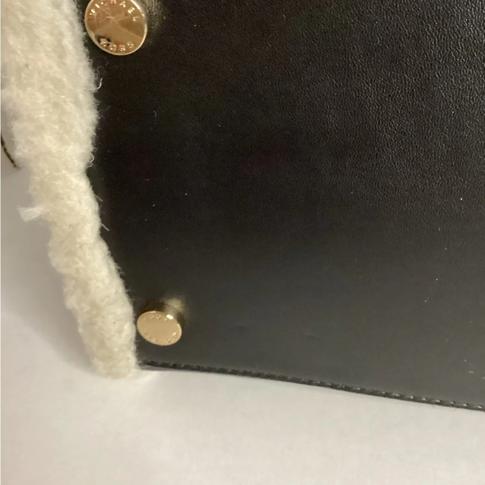 Michael Kors Black and Cream Satchel - Picture 9 of 16